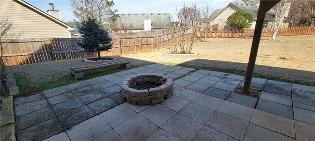 Building Photo - 99 Sandberg Way