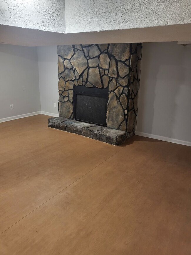 Building Photo - 4376 Raven Valley Ct