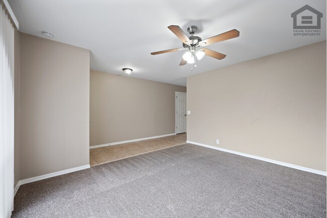 Building Photo - 3Bed/2Bath House at Thunderbird/59th Ave! Ready for Immediate Move-In! – RV GATE!