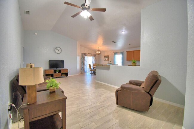 Building Photo - 4970 Mandolin Ct