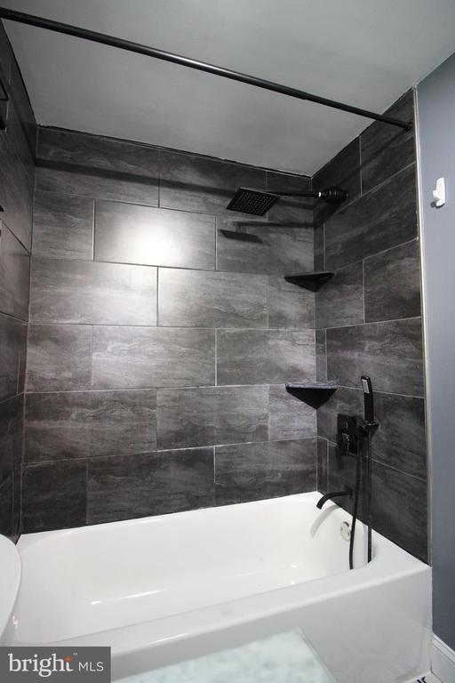 Building Photo - 1931 N Cleveland St