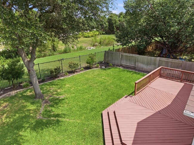 Building Photo - 1833 Paradise Ridge Dr