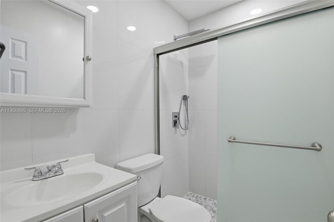 Building Photo - 3380 NW 14th St