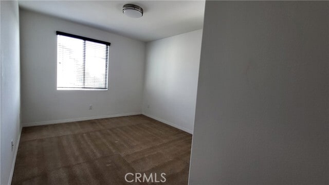 Building Photo - 89 Linden Ln