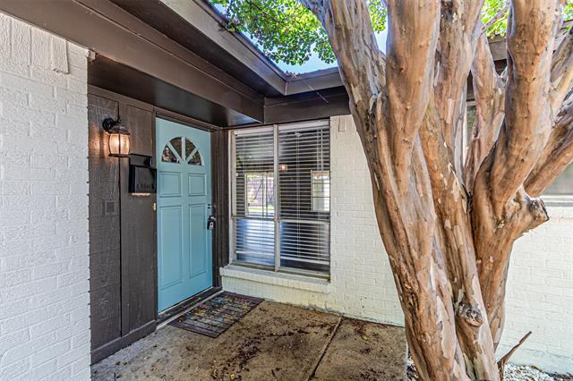 Building Photo - 1018 McCallum Dr