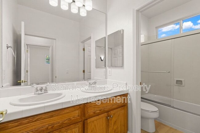 Building Photo - 1801 Riverview Ave