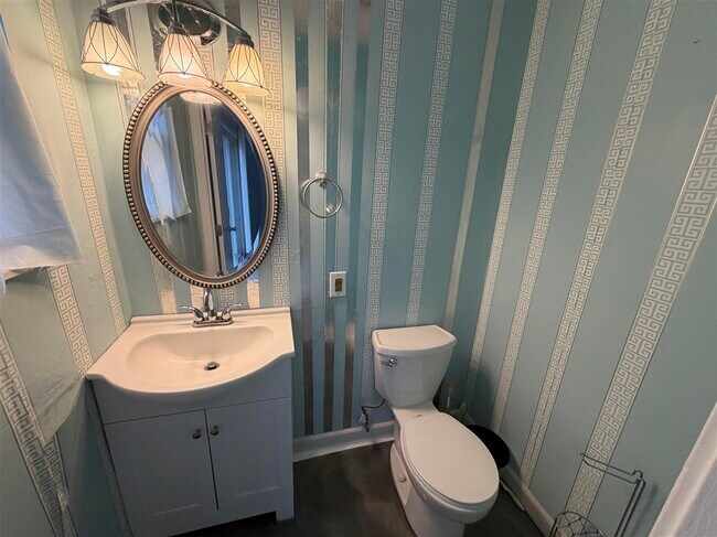 Building Photo - 2600 Northern Rd