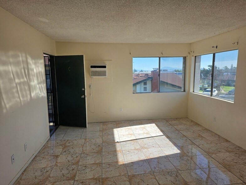 Building Photo - 8778 Lomita Dr