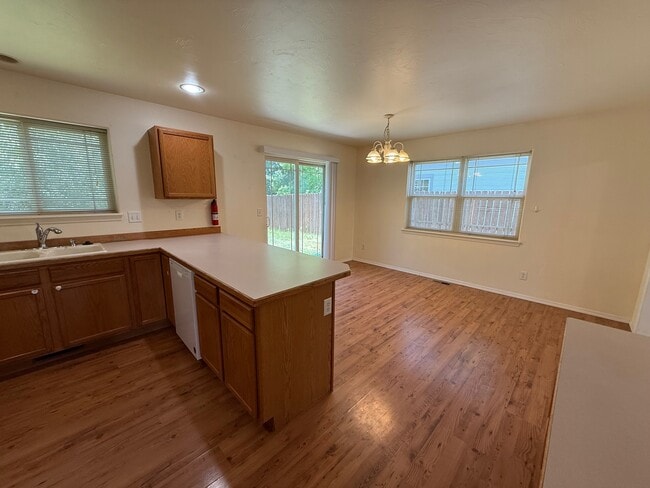 Building Photo - 3207 John Deere St