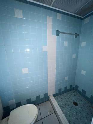 Building Photo - 3220 Pinon Dr