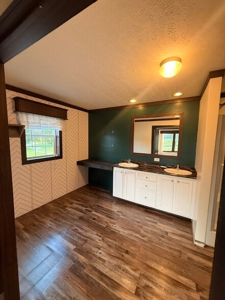 Building Photo - 726 Cash Dollar Cove Rd