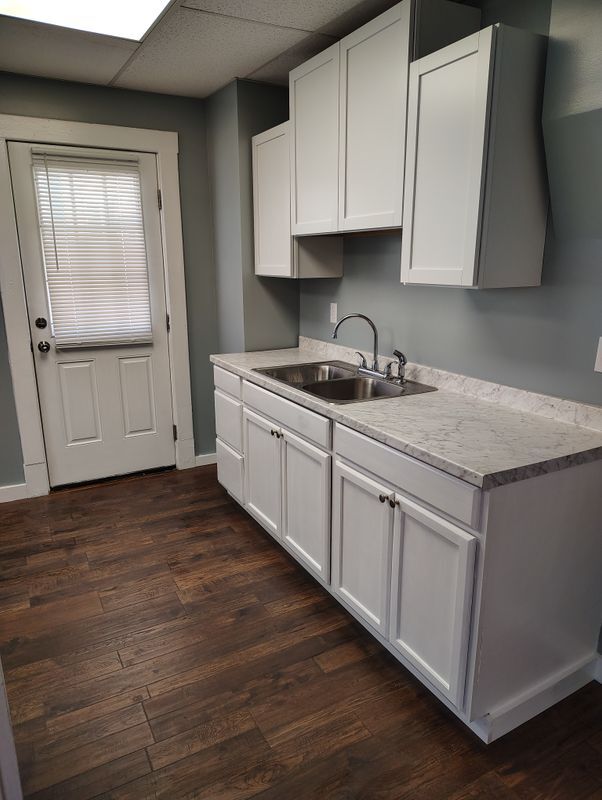 Building Photo - 20 Averill St