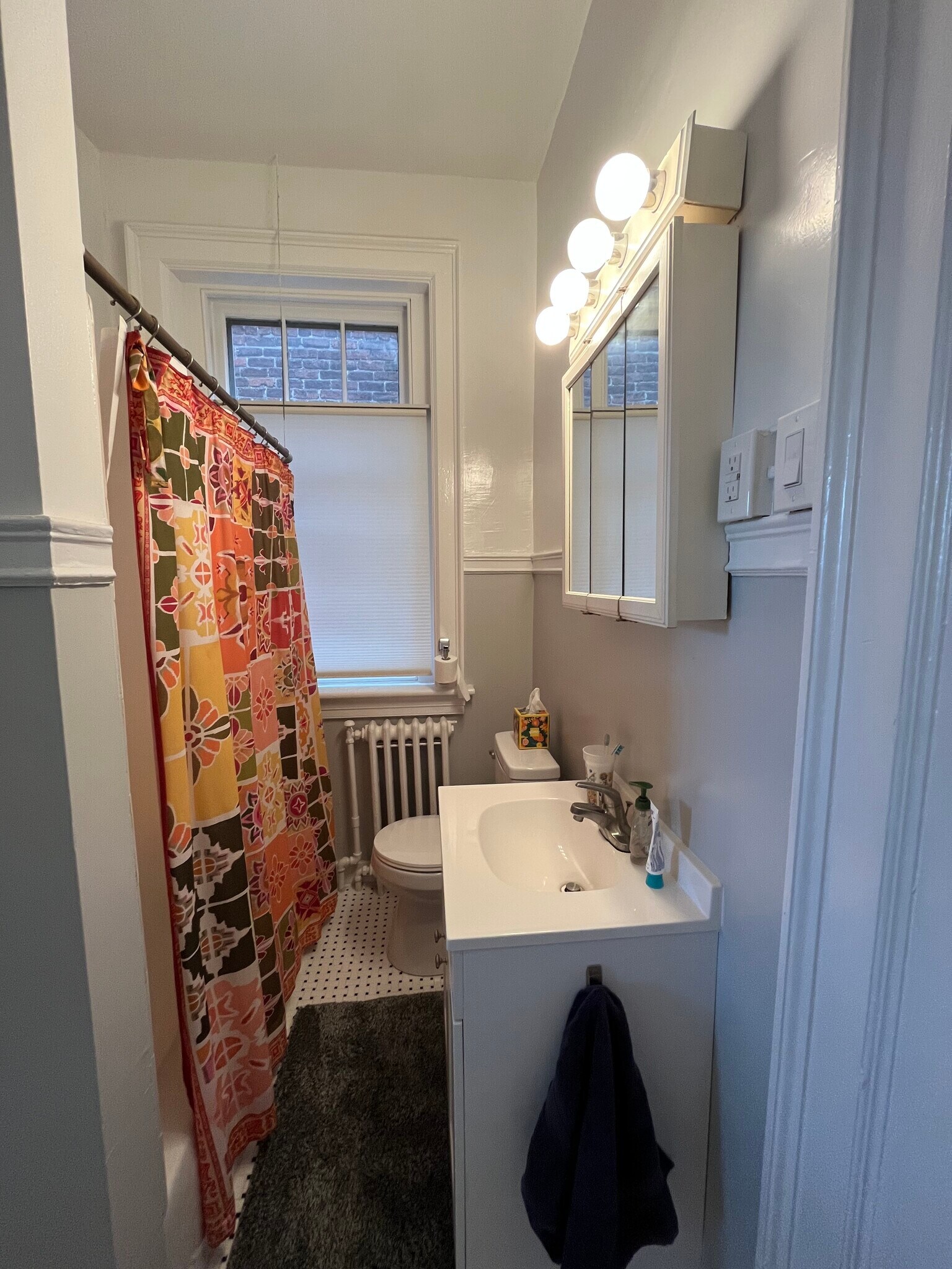 Building Photo - 2611 W Grace St