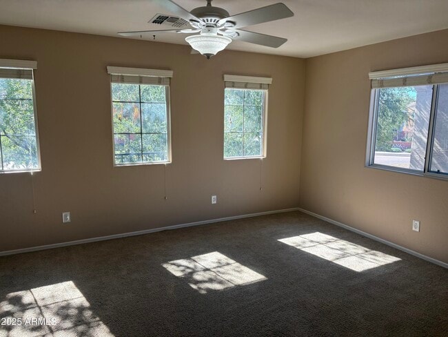 Building Photo - 4344 E Vest Ave