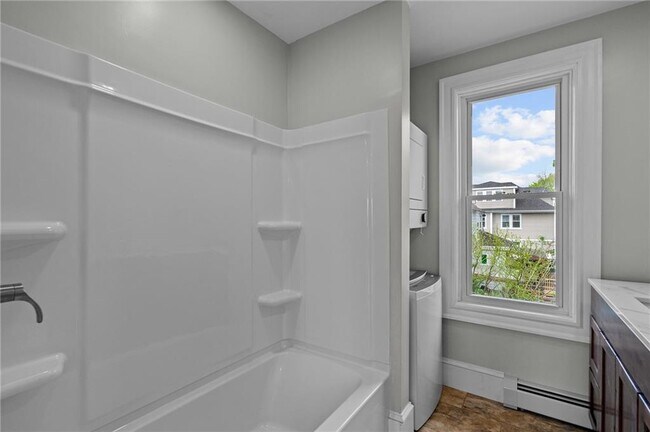Building Photo - 17 Selkirk Rd