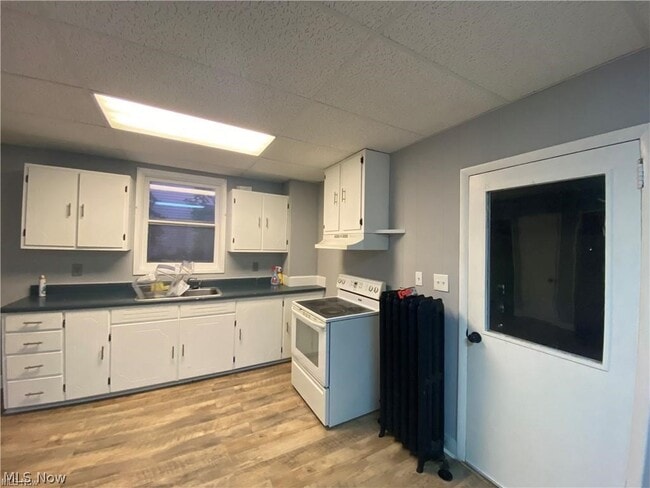 Building Photo - 30 S Middle St