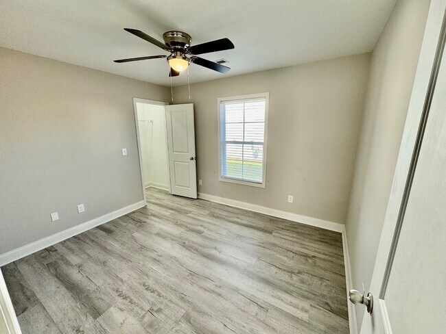 Building Photo - 3686 Saddle Rdg Dr
