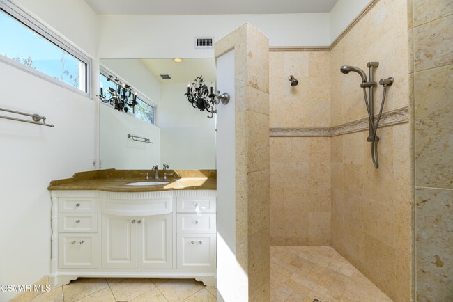 Building Photo - 2872 E Panamint Ct