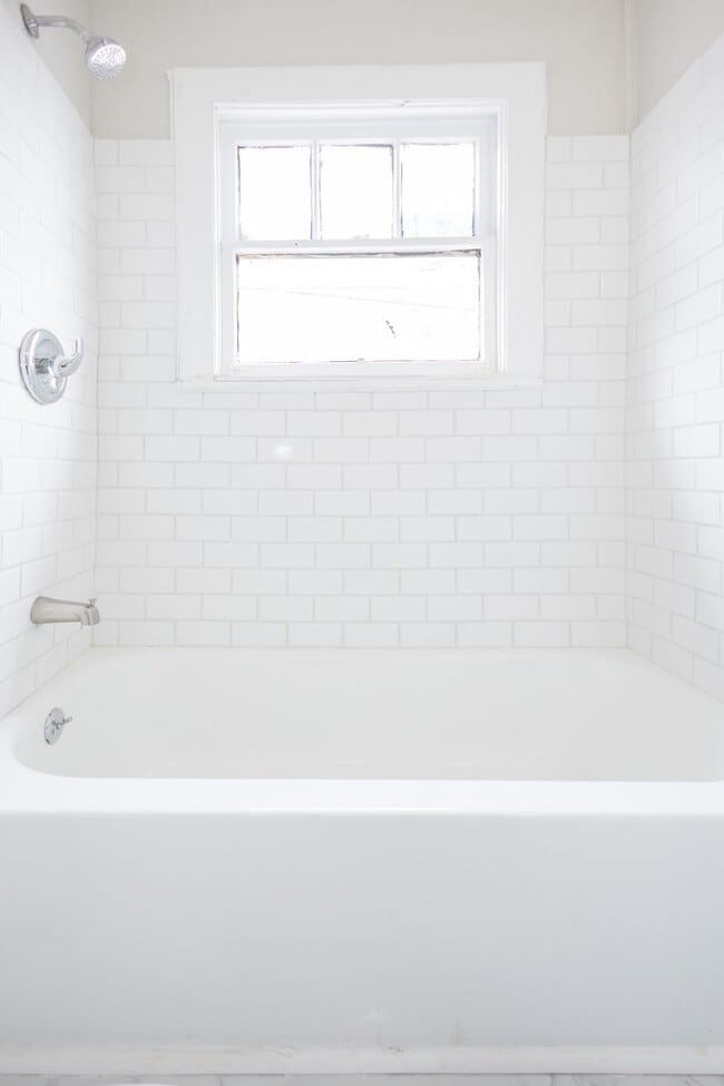 Building Photo - 486 Hammond Dr