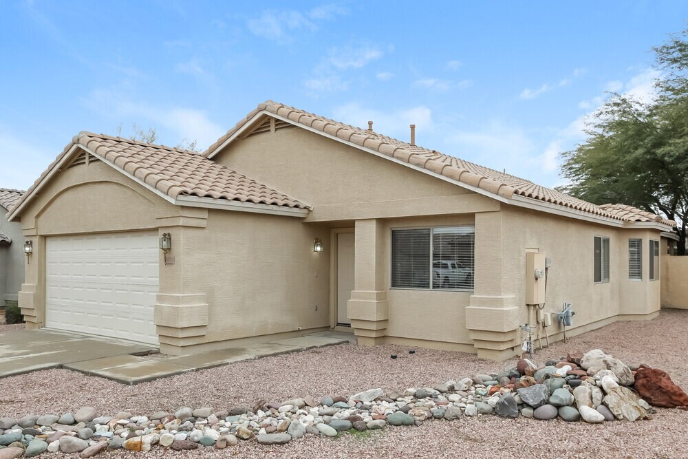 Building Photo - 13833 W Bola Dr