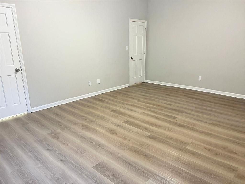 Building Photo - 2961 Hawk Ct SE