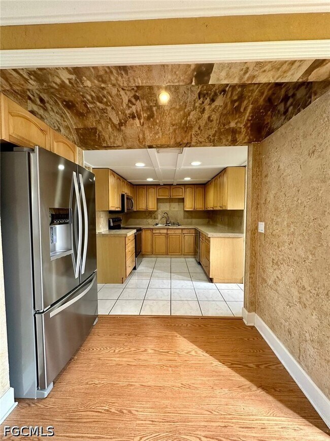 Building Photo - 5826 Whiting Ct
