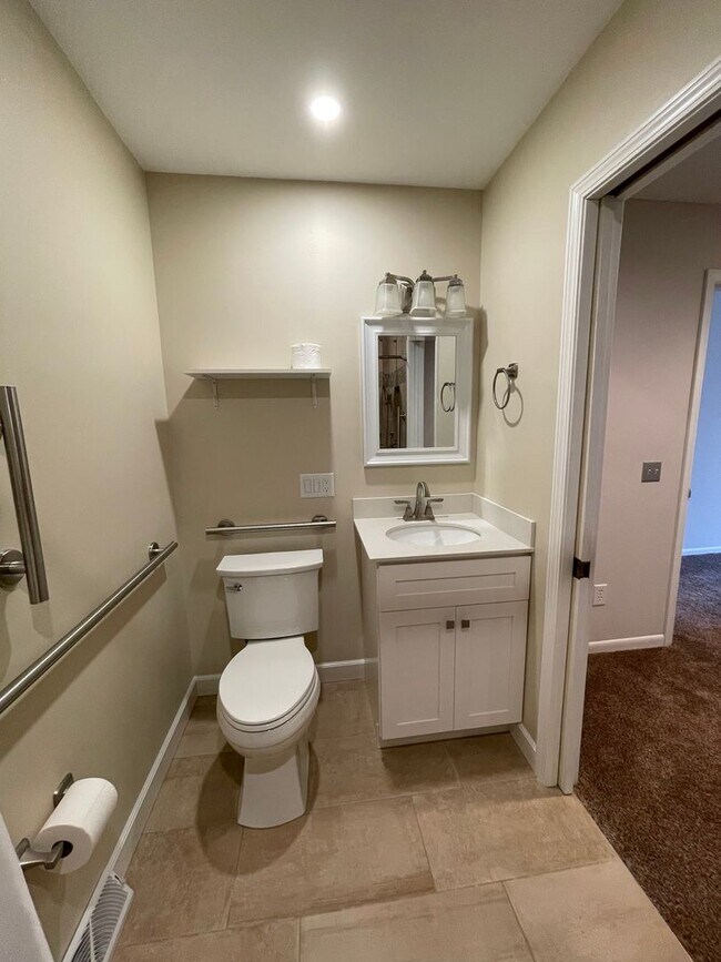 Building Photo - For Lease / Rent