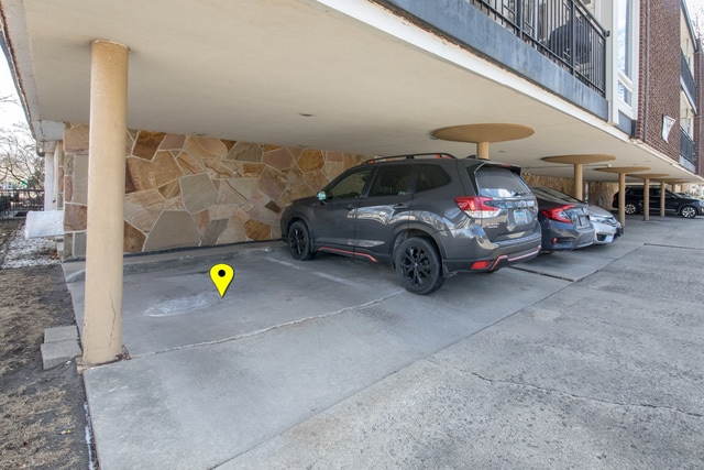 Building Photo - 6121 W Higgins Ave