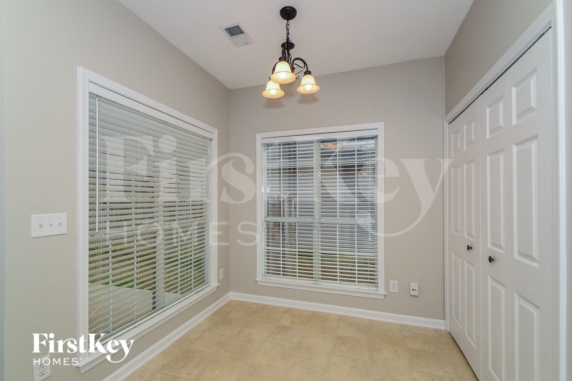 Building Photo - 5948 Forest Lakes Cove