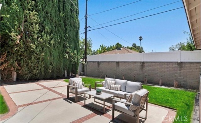 Building Photo - 16828 Margate St