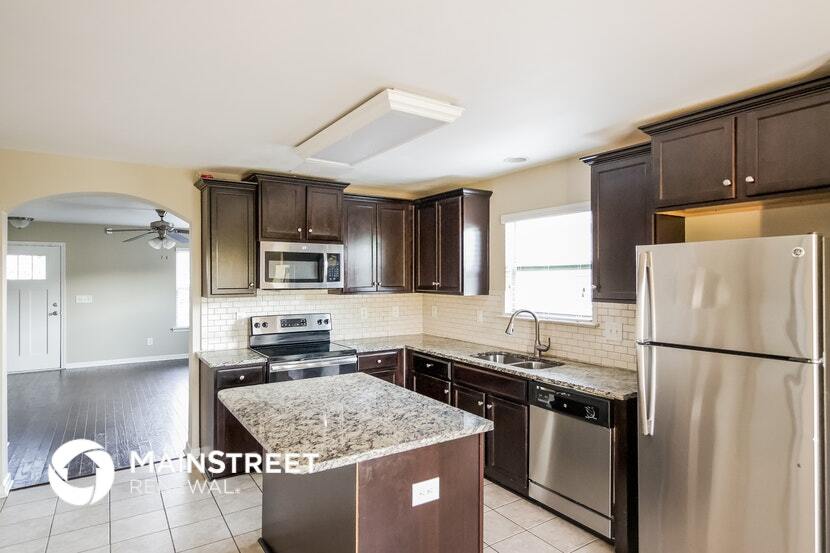 Building Photo - 22896 Downing Park Cir