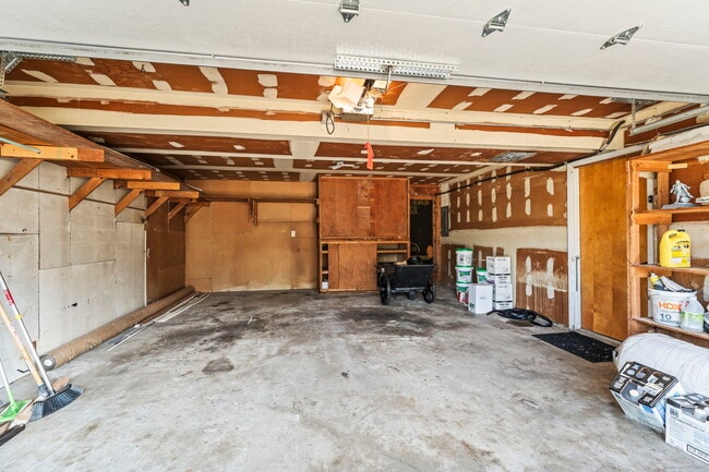 Building Photo - 1805 Kathy Ln