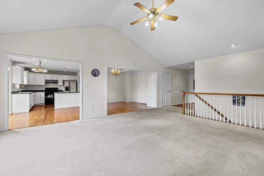 Building Photo - 4200 Cedar Crest Ln