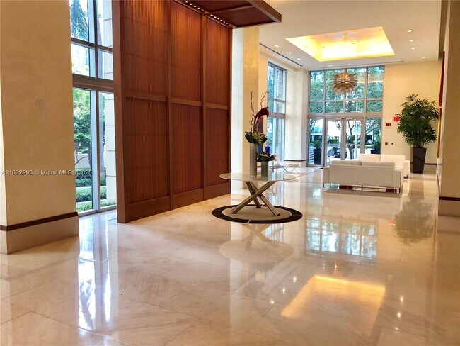Building Photo - 1060 Brickell Ave