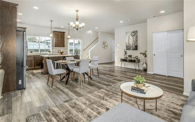 Building Photo - Beautiful Almost new 3 bed +den home in Ly...