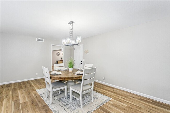 Building Photo - Beautifully Updated Home on nearly ½ Acre! Available for Rent or Rent to Own! Move in Special 1/2...