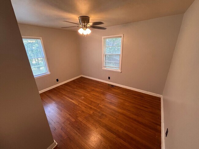 Building Photo - 4107 Arlington Cir NW