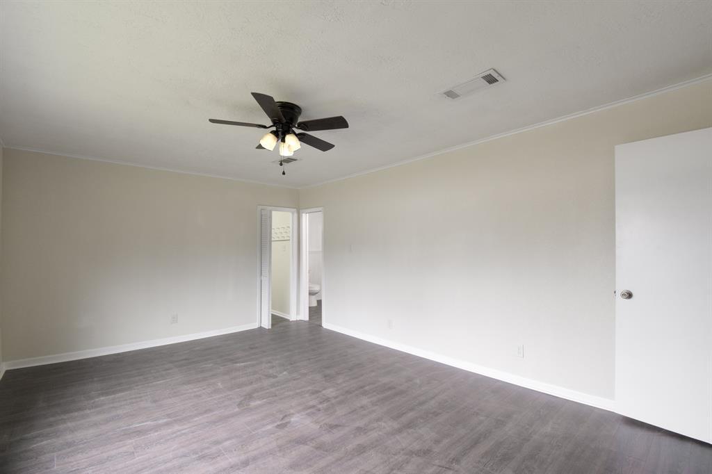 Building Photo - 301 S 3rd St