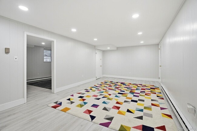 Building Photo - 7 Rural Dr