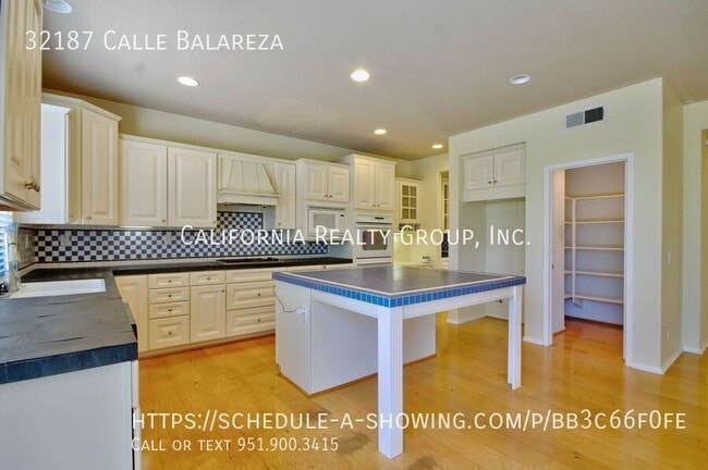 Building Photo - 32187 Calle Balareza