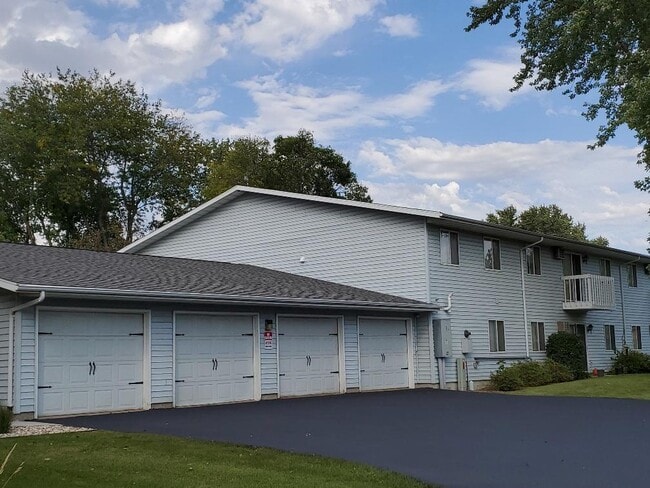 Building Photo - 305 Jefferson St