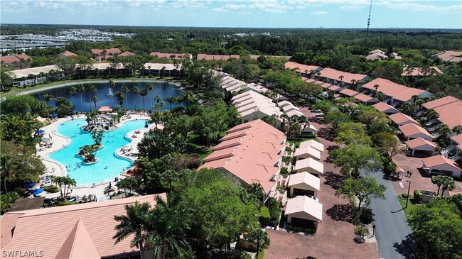 Building Photo - 2265 Hidden Lake Dr