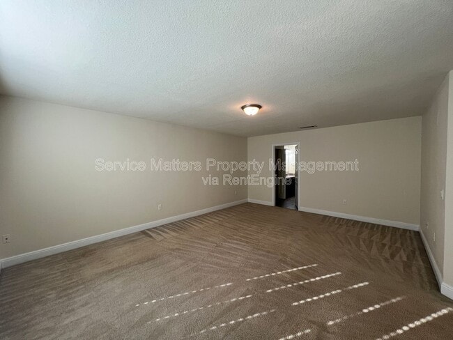 Building Photo - 7037 Season Dr