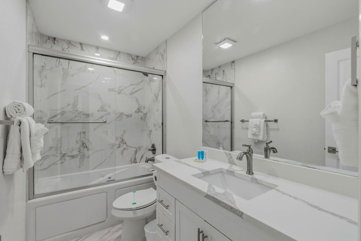 Building Photo - 3909 W Cleveland St