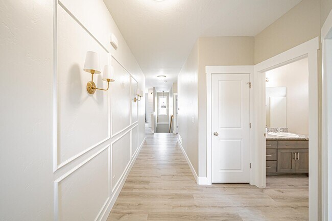 Building Photo - 2896 Blackwood