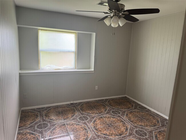 Building Photo - 14407 Alkay St