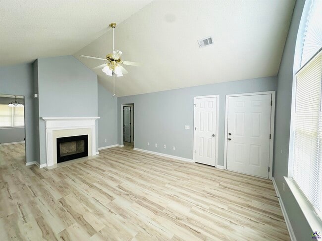 Building Photo - 107 Eagles Landing Trail