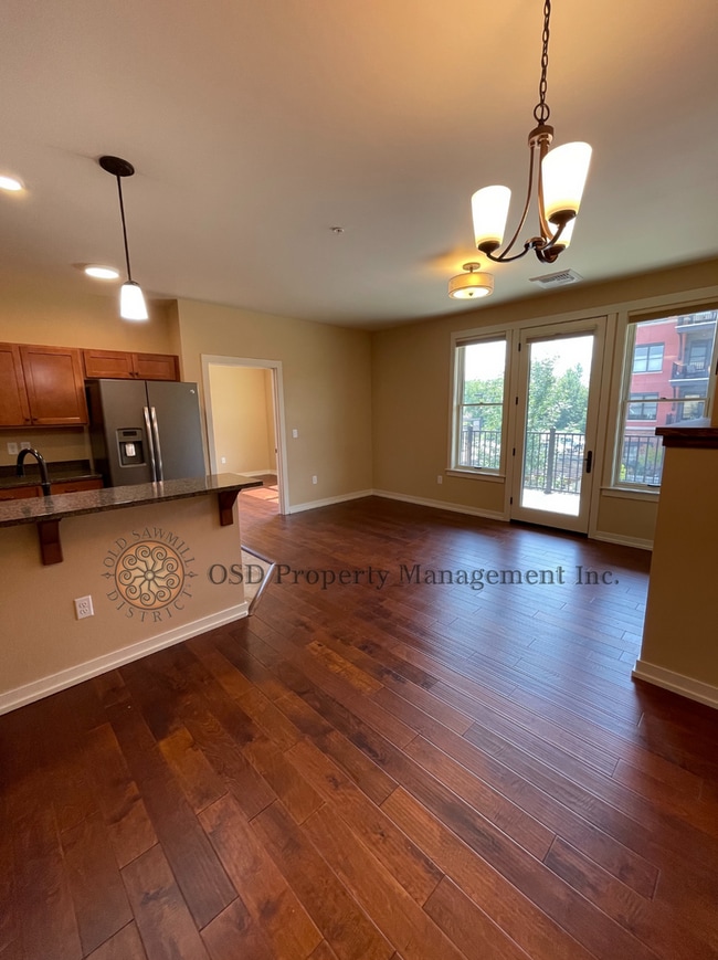 Primary Photo - Polleys Square Luxury Condo For Rent