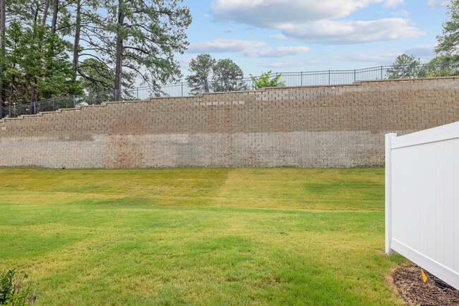 Building Photo - 2105 Rockface Wy