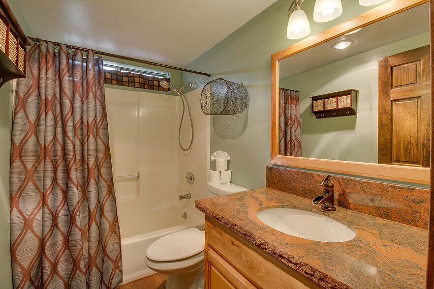 Building Photo - 750 Milky Way Ct